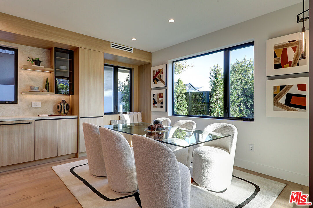 846 Dickson Street Marina del Rey, CA 90292 - Photo 7 of 48