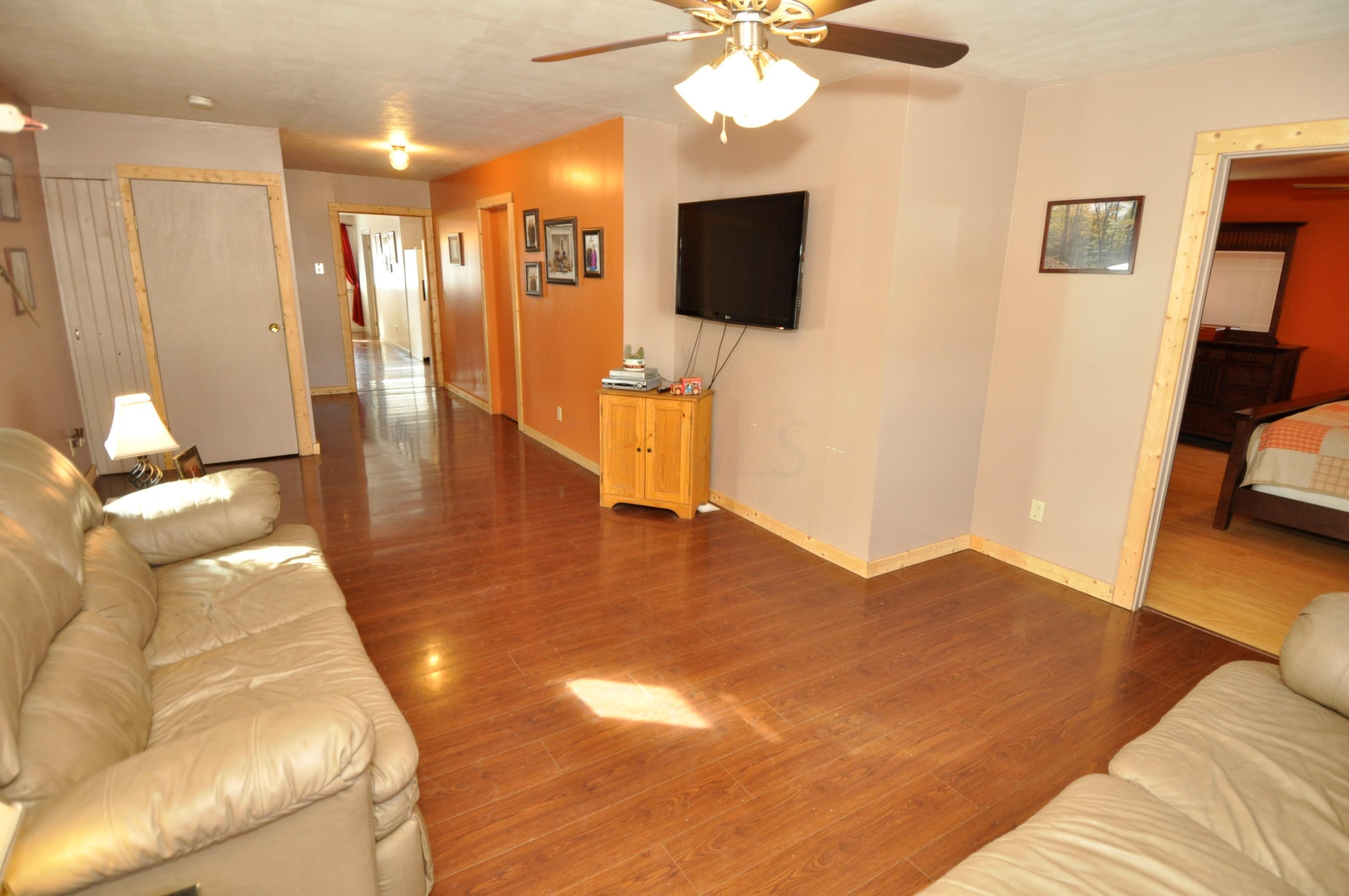2546 Stegner Road Columbus, OH 43207 - Photo 11 of 24