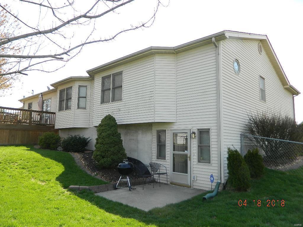 132 East 8th Street Roxana, IL 62084 - Photo 3 of 29