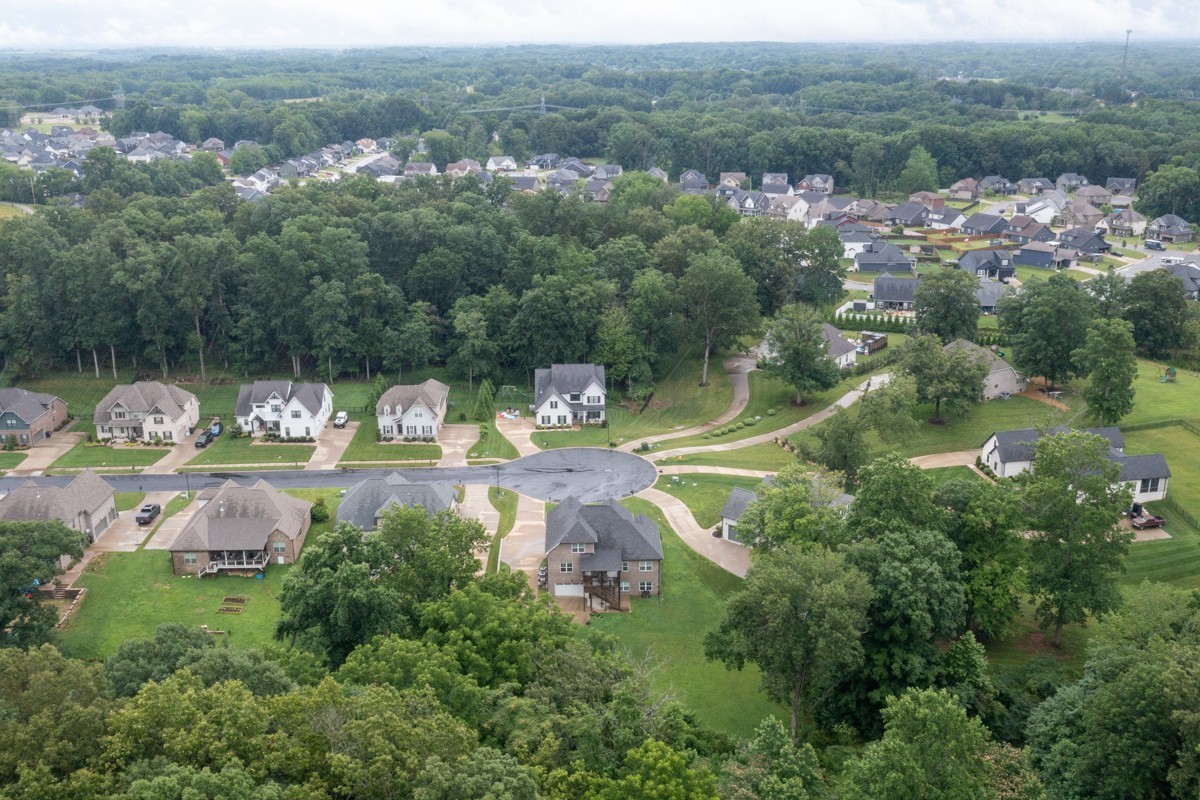 488 Sheas Way Clarksville, TN 37043 - Photo 38 of 39 an aerial view of a house with a yard basket ball court and outdoor seating