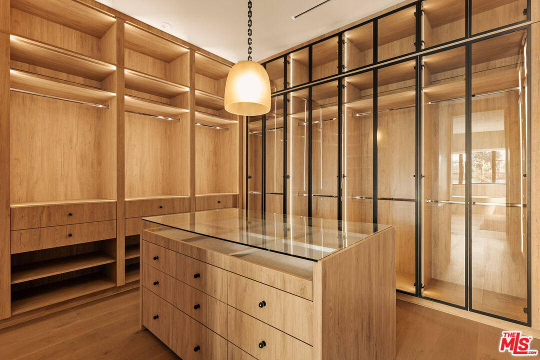 11556 Blix Street Valley Village, CA 91602 - Photo 27 of 45