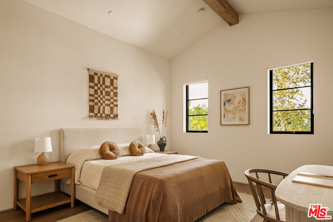 11556 Blix Street Valley Village, CA 91602 - Photo 33 of 45