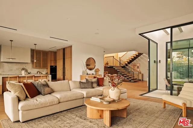 $3,749,000 | 11556 Blix Street, Valley Village, CA 91602