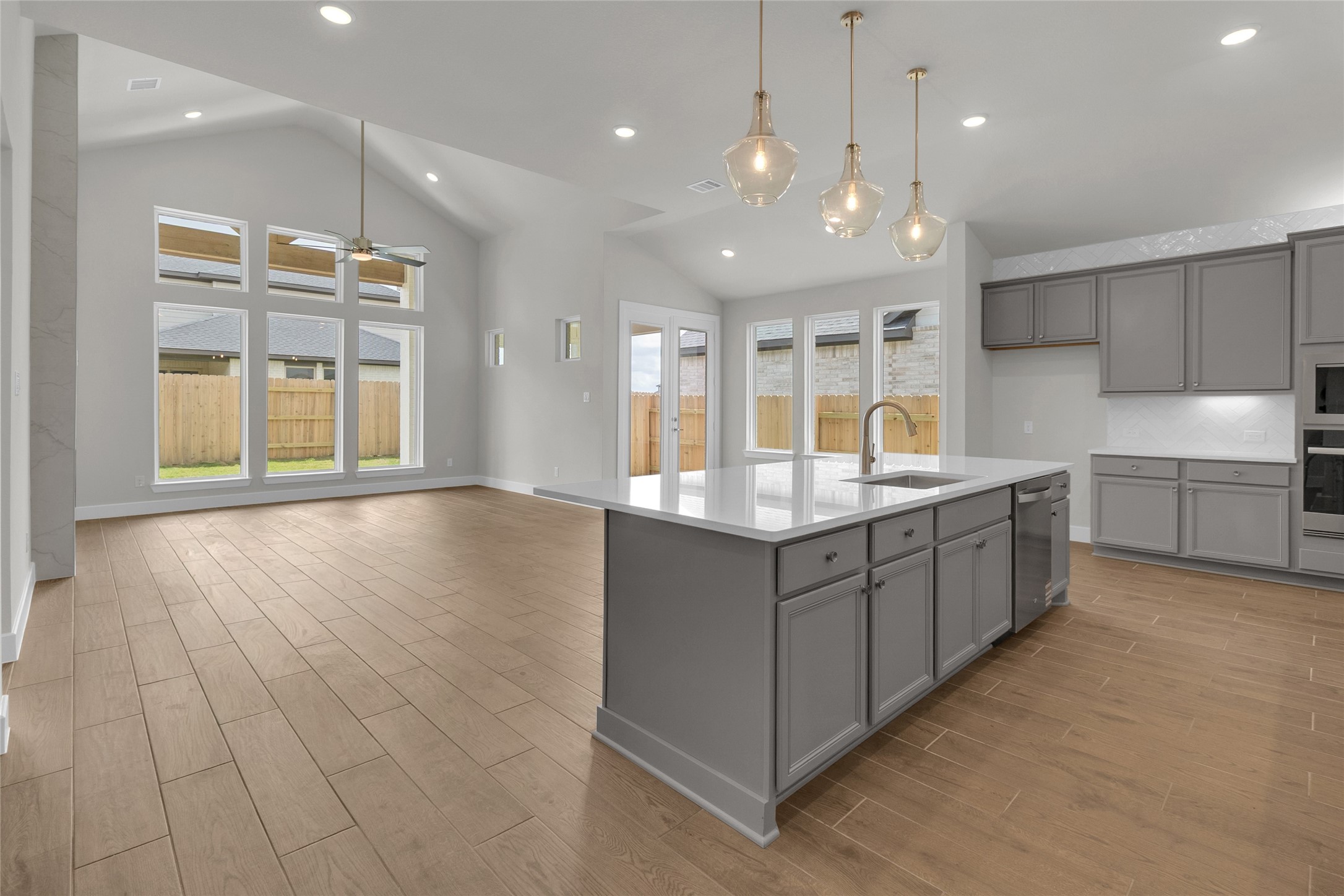 2819 Pathway Mdws Lane Webster, TX 77598 - Photo 6 of 43