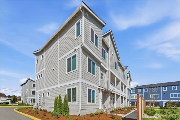 $674,950 | 9811 31st Avenue Southeast, Unit A1, Everett, WA 98208
