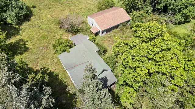 $375,000 | 1425 Labette Road, Ottawa, KS 66067