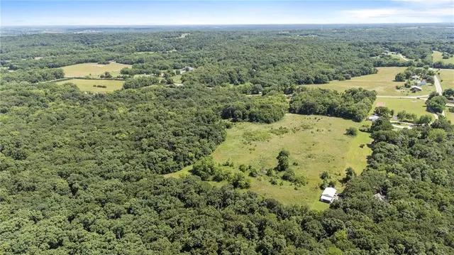 $375,000 | 1425 Labette Road, Ottawa, KS 66067