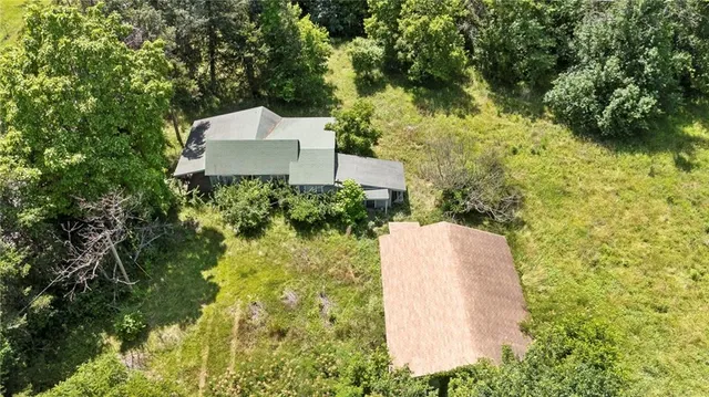 $375,000 | 1425 Labette Road, Ottawa, KS 66067