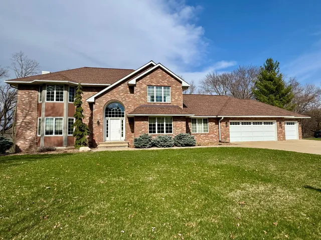 $599,900 | 2108 9th Place Southwest, Austin, MN 55912