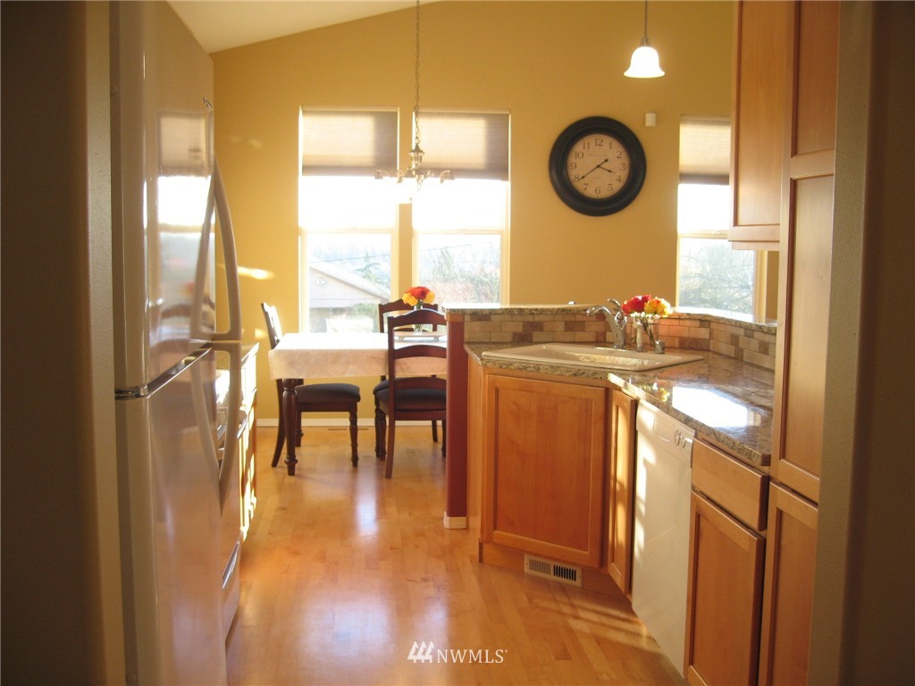 2980 Rickey Road Bremerton, WA 98310 - Photo 3 of 19
