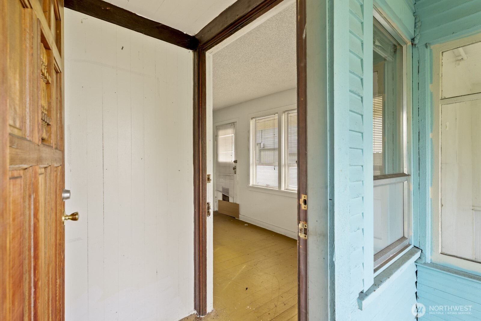 4812 46th Avenue Southwest Seattle, WA 98116 - Photo 18 of 26