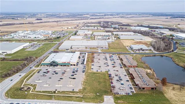 $485,000 | 1305 South Riverside Road, St. Joseph, MO 64507