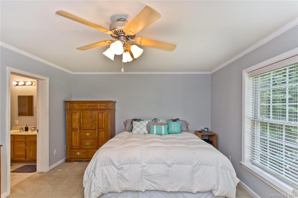 151 Whitaker Road Fairview, NC 28730 - Photo 13 of 36 Gallery Image 13