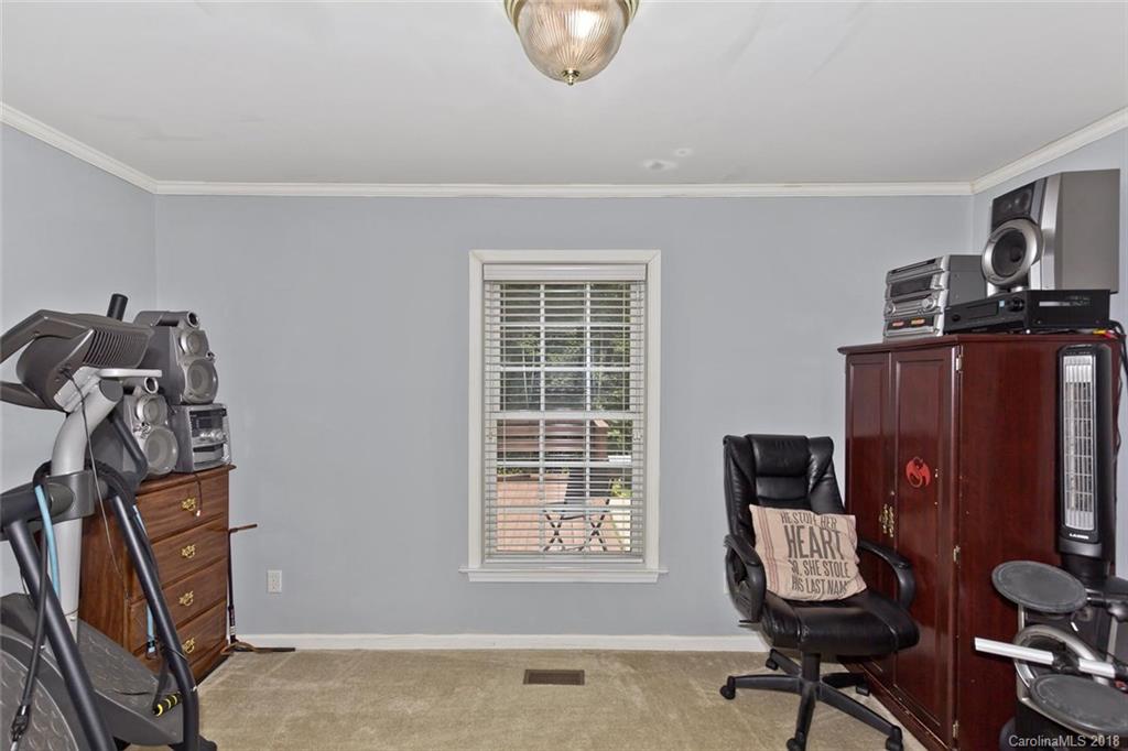 151 Whitaker Road Fairview, NC 28730 - Photo 22 of 36 Gallery Image 22