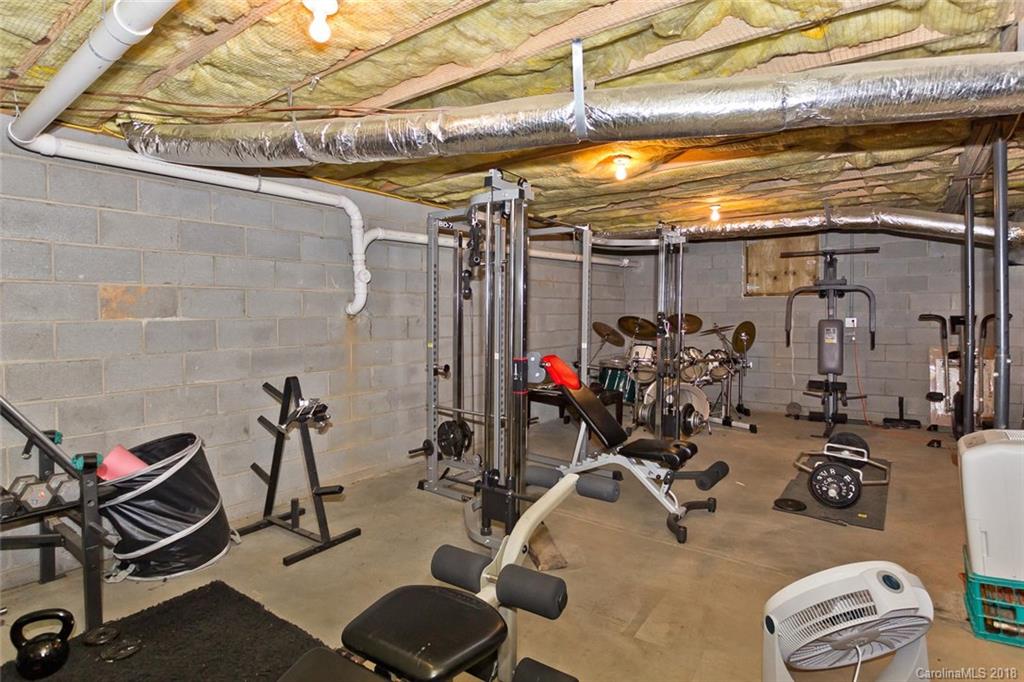 151 Whitaker Road Fairview, NC 28730 - Photo 32 of 36 Gallery Image 32