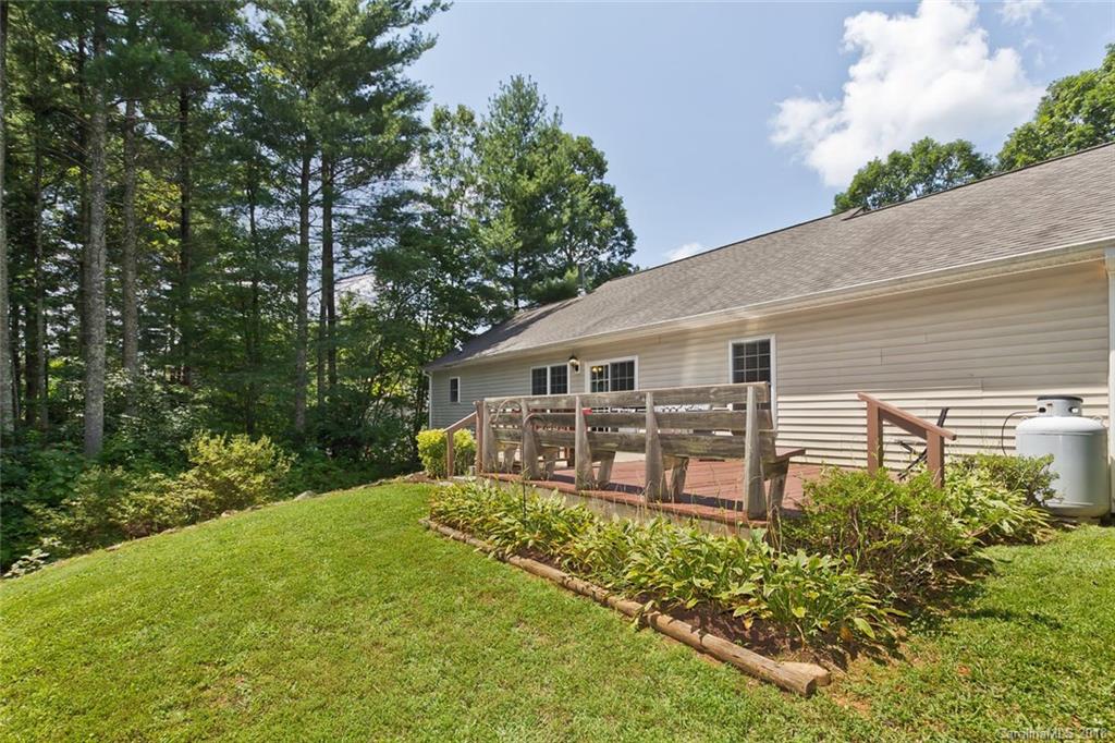 151 Whitaker Road Fairview, NC 28730 - Photo 33 of 36 Gallery Image 33