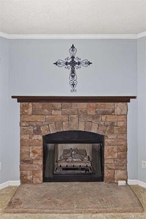 151 Whitaker Road Fairview, NC 28730 - Photo 6 of 36 Gallery Image 6
