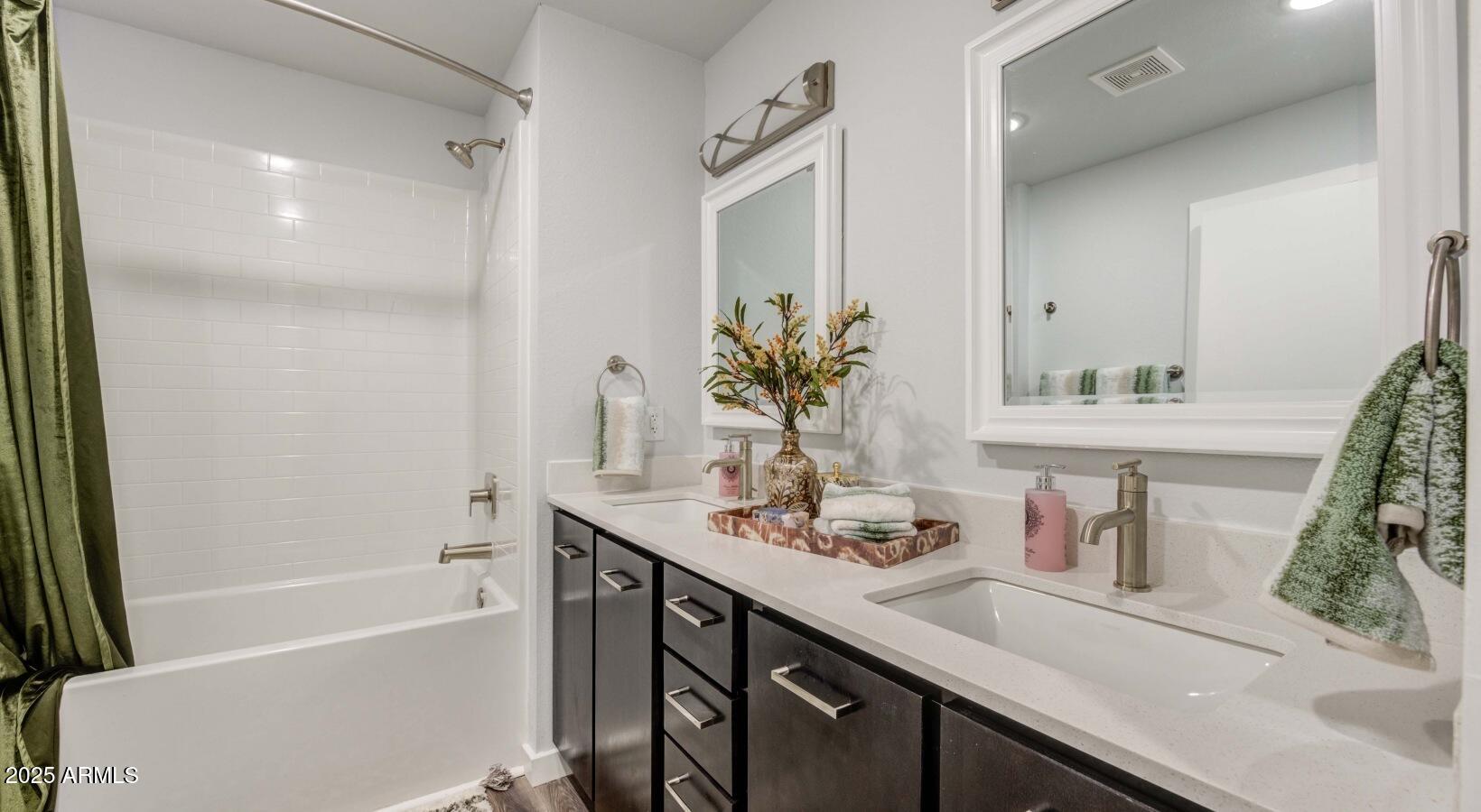 11850 West Fillmore Street, Unit 2 Avondale, AZ 85323 - Photo 5 of 17 Master Bathroom