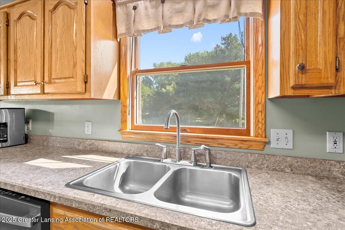 7100 West Centerline Road St. Johns, MI 48879 - Photo 20 of 54 20-Media Jett - 47