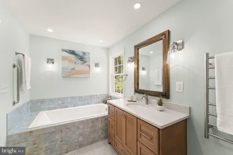 $1,285,000 | 9719 Cinnamon Creek Drive, Vienna, VA 22182