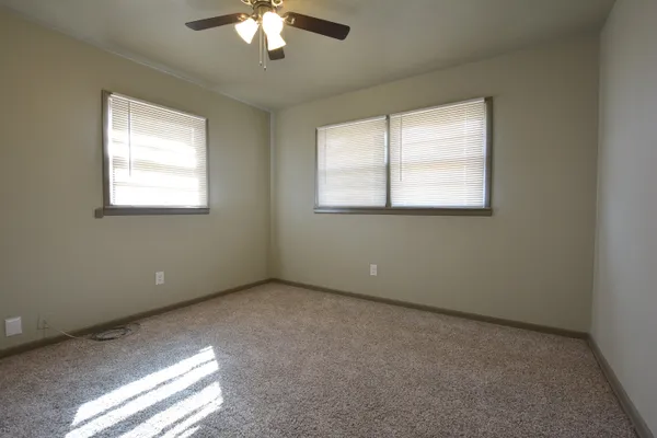 $1,300 | 4940 7th Street, Lubbock, TX 79416