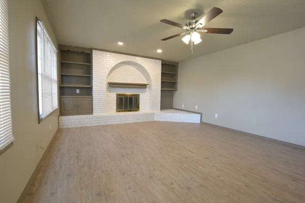 $1,300 | 4940 7th Street, Lubbock, TX 79416