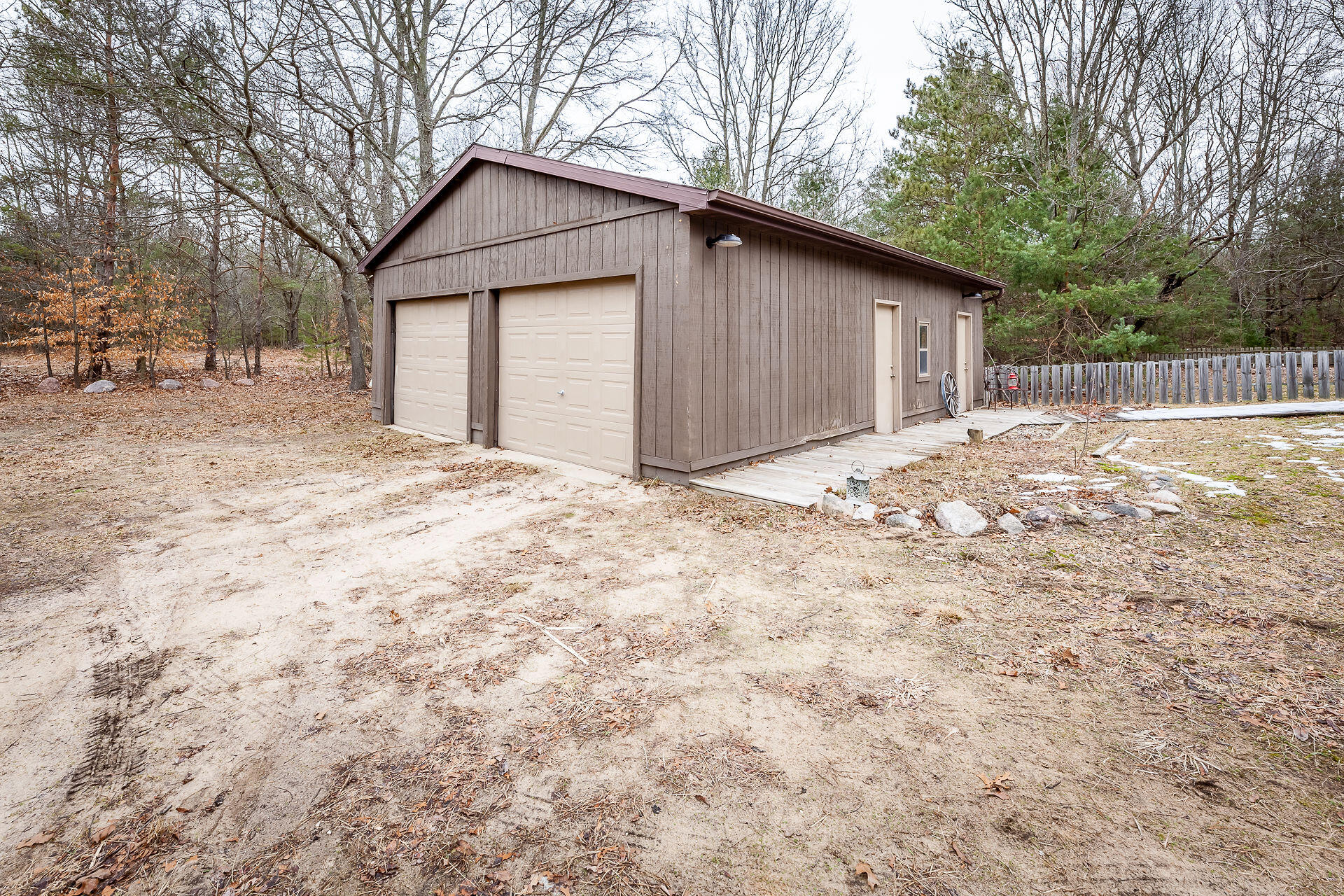 3646 West Riley-Thompson Road Whitehall, MI 49461 - Photo 31 of 40 RileyThompson-N1-Garage