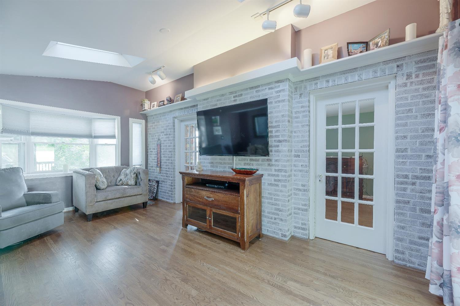 475 Samoht Ridge Road Cincinnati, OH 45238 - Photo 8 of 25 Gallery Image 8