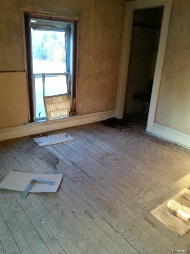 11540 West Allen Road Fowlerville, MI 48836 - Photo 14 of 17 20140929_184846.jpg