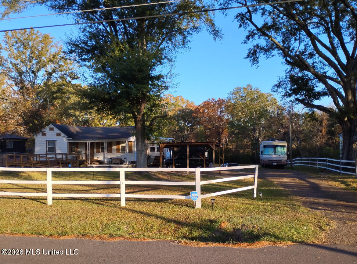 144 Plummer Circle Jackson, MS 39209 - Photo 1 of 36 IMG_1047