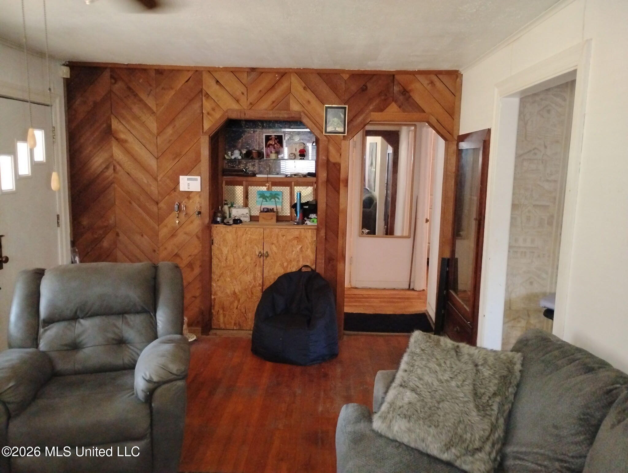 144 Plummer Circle Jackson, MS 39209 - Photo 4 of 36 3302421667986078256