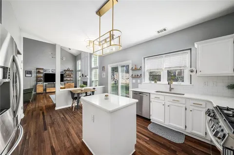 $590,000 | 3395 Patterstone Drive, Alpharetta, GA 30022