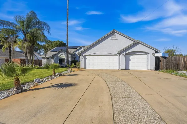 $424,900 | 4487 Alta Saga Drive, Redding, CA 96002