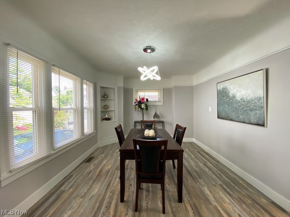 1143 Quilliams Road Cleveland, OH 44121 - Photo 5 of 16 Gallery Image 5