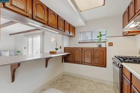 $949,000 | 2321 Camino Dolores, Castro Valley, CA 94546