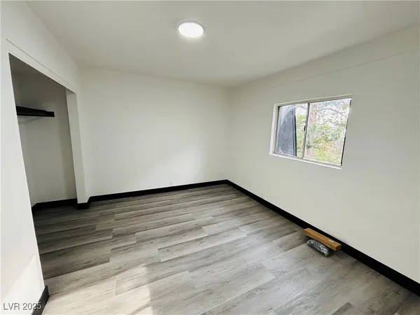 $1,350 | 1922 Fairfield Avenue, Unit 211, Las Vegas, NV 89102