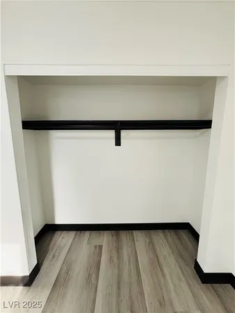 $1,349 | 1922 Fairfield Avenue, Unit 211, Las Vegas, NV 89102