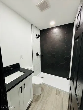 $1,350 | 1922 Fairfield Avenue, Unit 211, Las Vegas, NV 89102