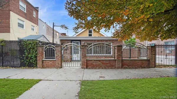 $629,000 | 2738 Miles Avenue | Throgs Neck