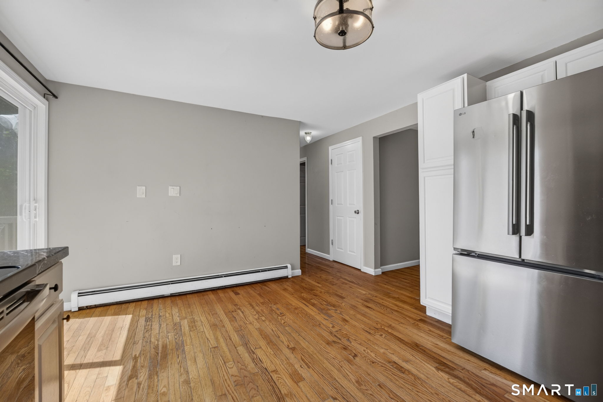 224 Anns Farm Road Hamden, CT 06518 - Photo 9 of 40 Gallery Image 9