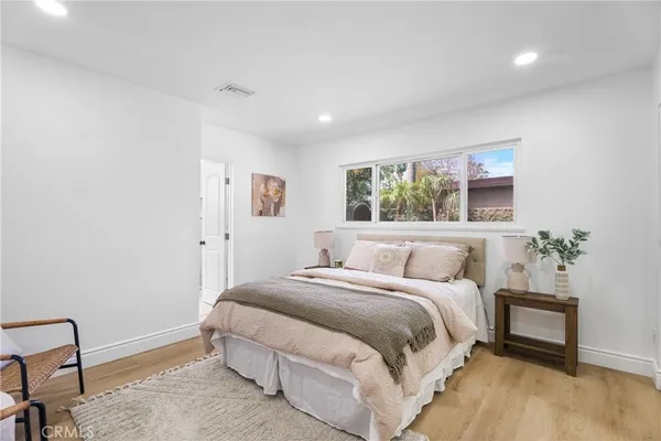 $1,399,999 | 16551 Lucia Lane, Huntington Beach, CA 92647