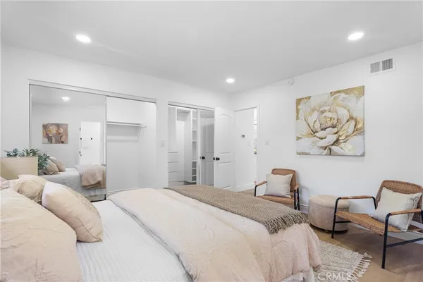 $1,399,999 | 16551 Lucia Lane, Huntington Beach, CA 92647