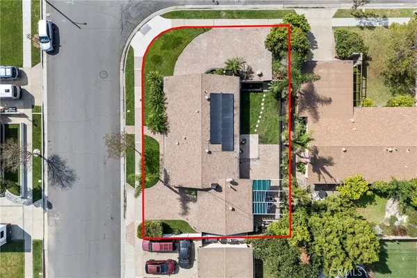 $1,399,999 | 16551 Lucia Lane, Huntington Beach, CA 92647
