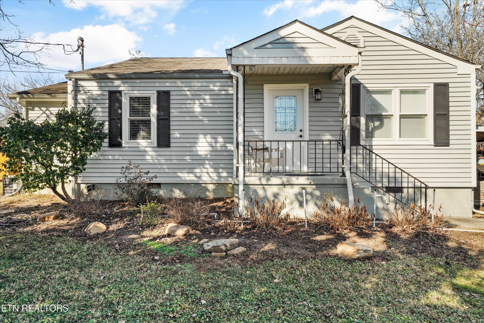 102 Sanford Lane Oak Ridge, TN 37830 - Photo 1 of 36 Gallery Image 1