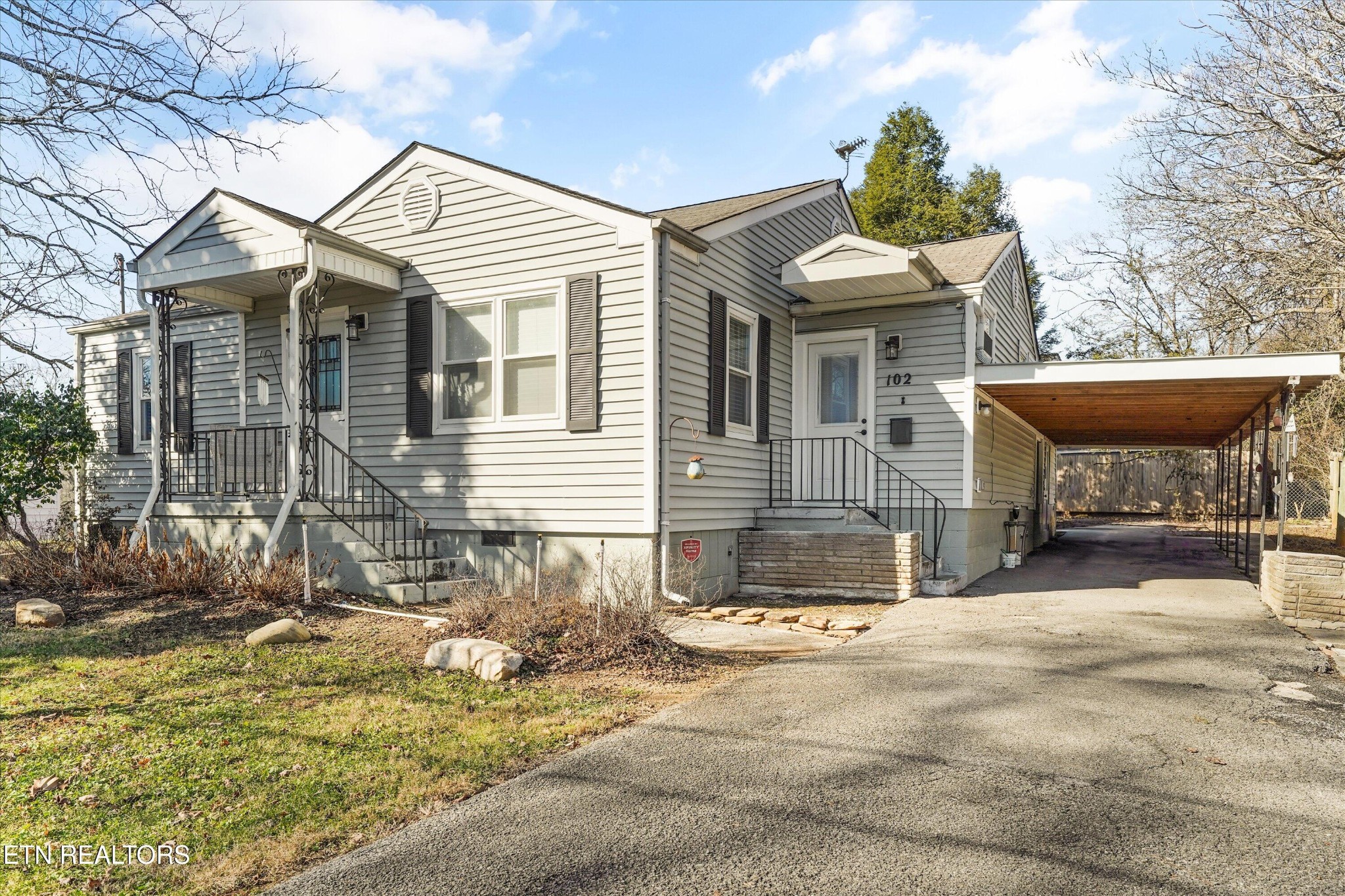 102 Sanford Lane Oak Ridge, TN 37830 - Photo 2 of 36 Gallery Image 2