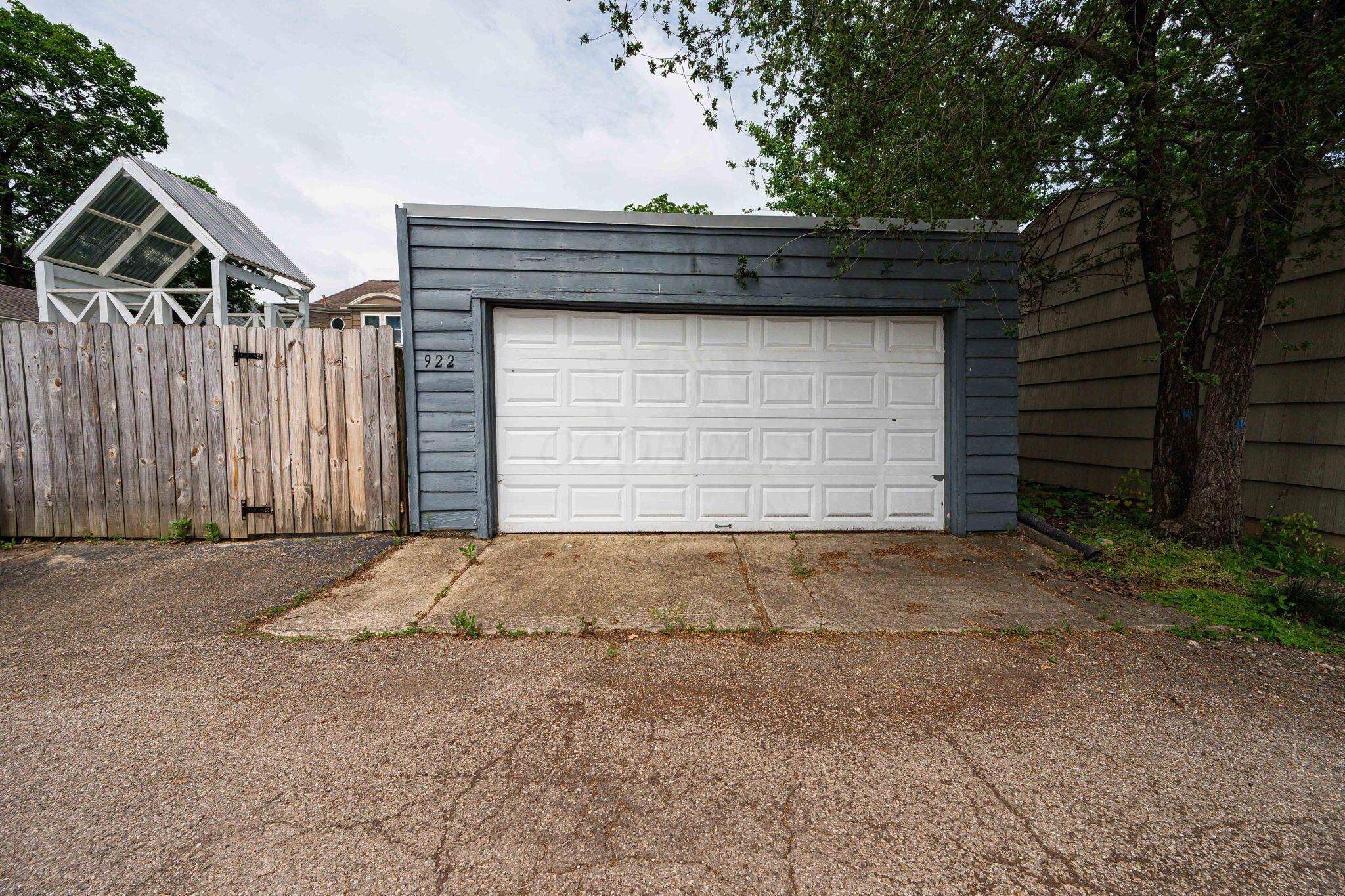 922 South Remington Road Columbus, OH 43209 - Photo 49 of 56 2 Car Garage