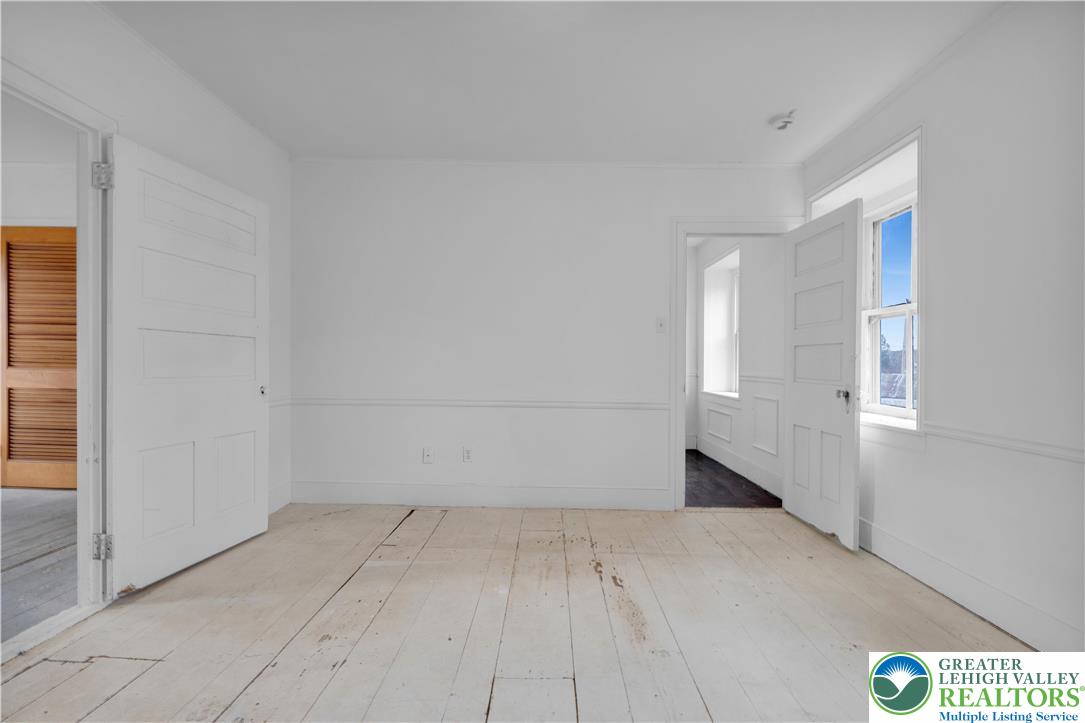 4828 Huckleberry Road Orefield, PA 18069 - Photo 20 of 41 an empty room with windows