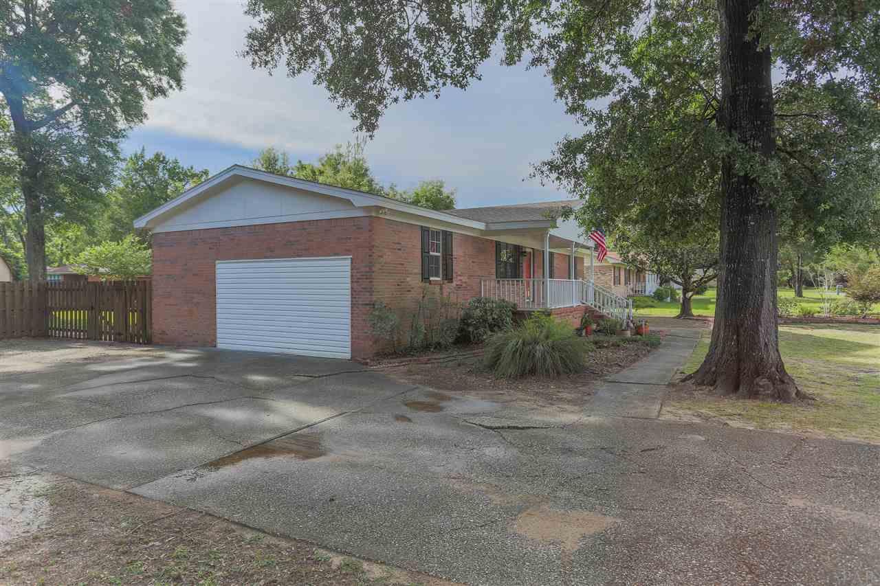 7325 Martinique Road Pensacola, FL 32504 - Photo 3 of 48 Gallery Image 3