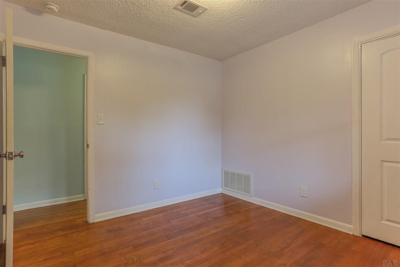 7325 Martinique Road Pensacola, FL 32504 - Photo 42 of 48 Gallery Image 42
