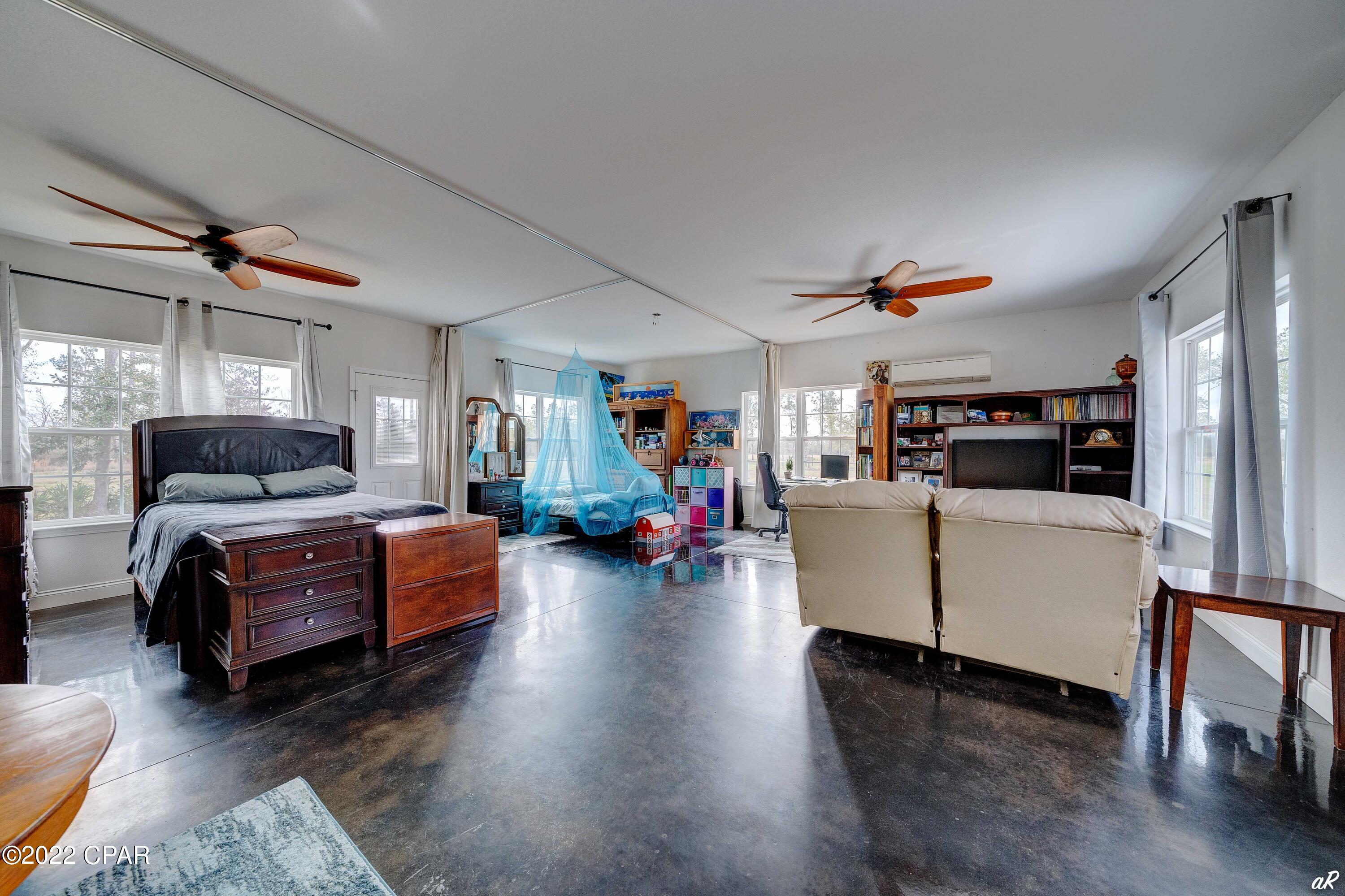 17351 Foster Road Fountain, FL 32438 - Photo 5 of 29